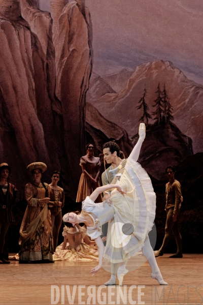 Giselle / Jean Coralli, Jules Perrot / Ballet de l Opéra national de Paris