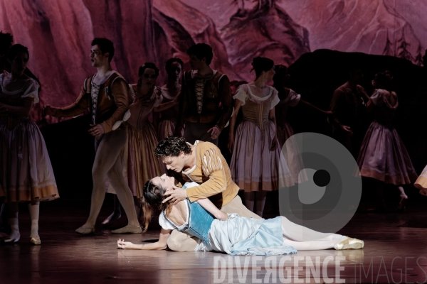 Giselle / Jean Coralli, Jules Perrot / Ballet de l Opéra national de Paris