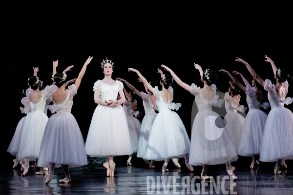 Giselle / Jean Coralli, Jules Perrot / Ballet de l Opéra national de Paris