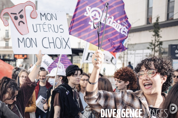 Rassemblement pour la défense du droit à l IVG