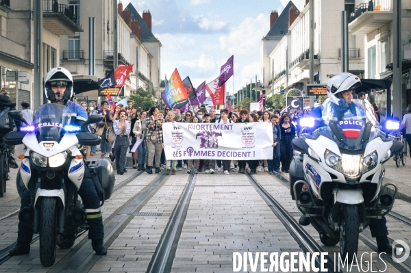 Rassemblement pour la défense du droit à l IVG