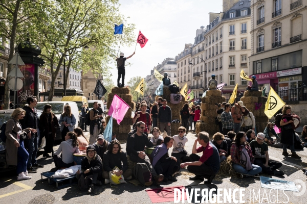 France - extinction rebellion - paris - climate action