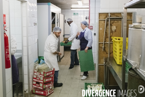 Fra - la chorba - food distribution - paris