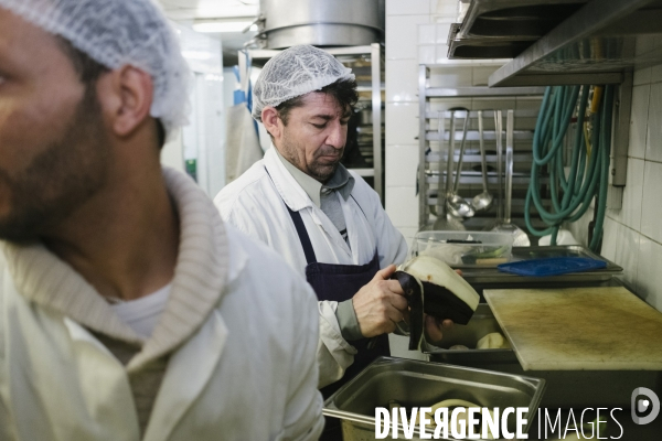 Fra - la chorba - food distribution - paris