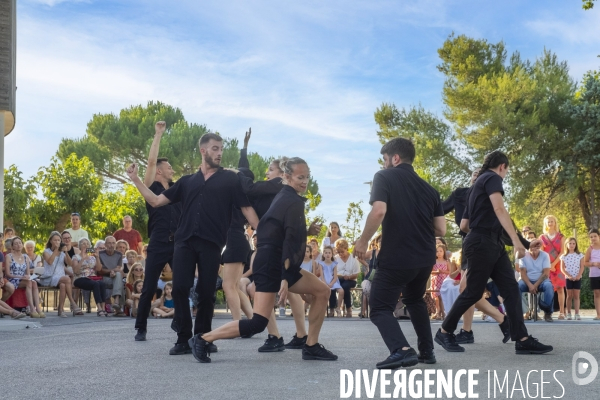 Groupe Urbain d Intervention Dansé - Angelin Preljocaj