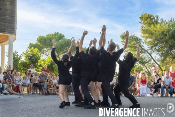 Groupe Urbain d Intervention Dansé - Angelin Preljocaj