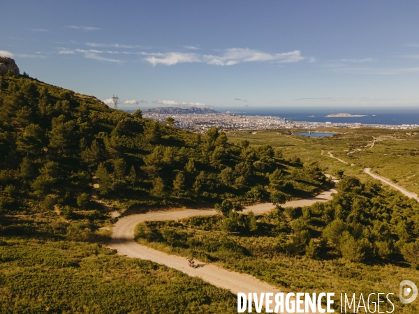 Cyclotourisme vue d un drone