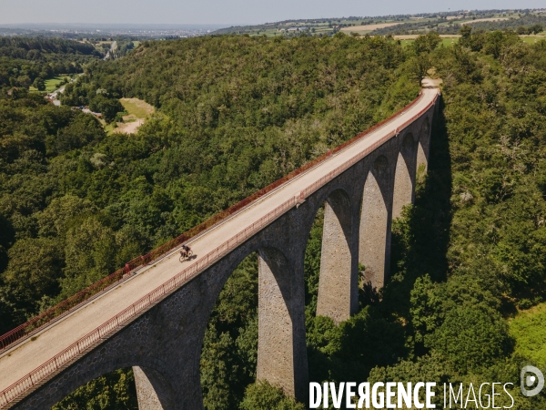 Cyclotourisme vue d un drone