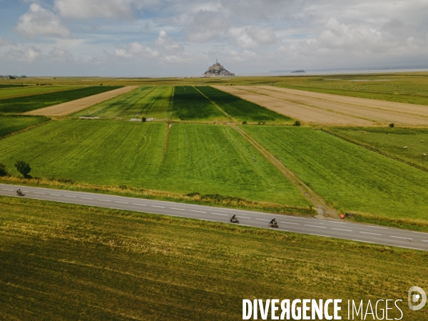 Cyclotourisme vue d un drone