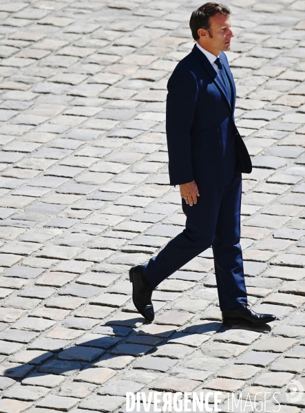 Emmanuel Macron / Prise d armes à l Hôtel national des Invalides