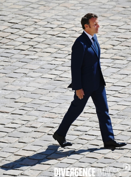 Emmanuel Macron / Prise d armes à l Hôtel national des Invalides