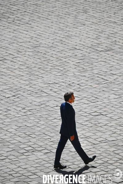 Emmanuel Macron / Prise d armes à l Hôtel national des Invalides