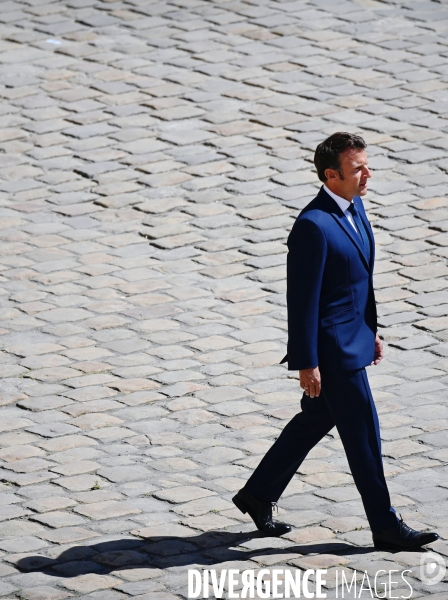 Emmanuel Macron / Prise d armes à l Hôtel national des Invalides