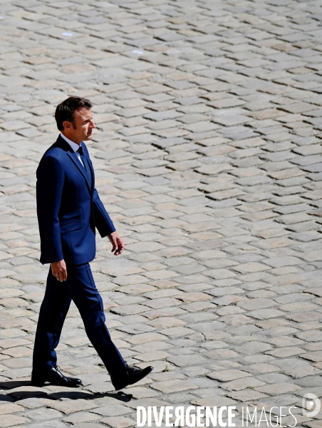 Emmanuel Macron / Prise d armes à l Hôtel national des Invalides