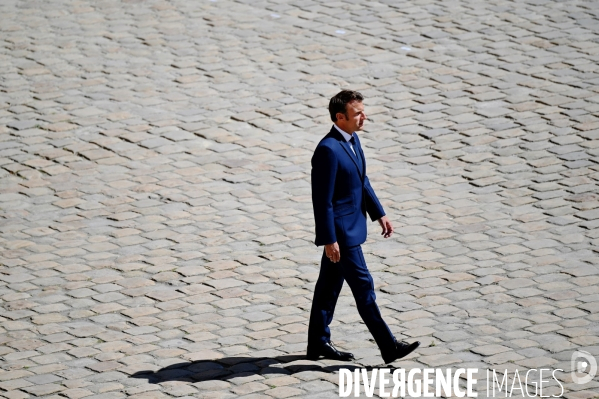 Emmanuel Macron / Prise d armes à l Hôtel national des Invalides