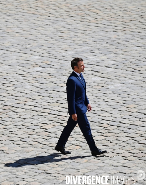 Emmanuel Macron / Prise d armes à l Hôtel national des Invalides