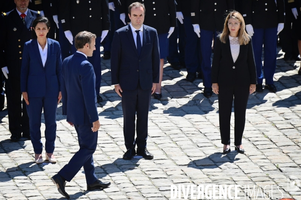 Emmanuel Macron / Prise d armes à l Hôtel national des Invalides