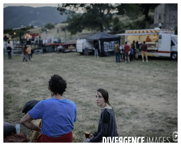 Le long de la Transbasse alpine Digne Nice ( le festival )