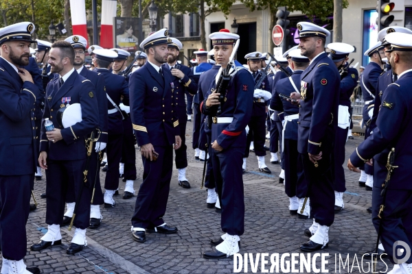 Défilé du 14 juillet sur les Champs Elysées