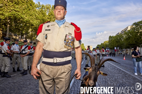 Défilé du 14 juillet sur les Champs Elysées