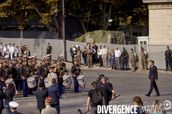 Défilé du 14 juillet sur les Champs Elysées