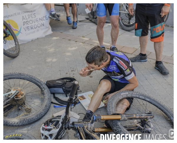 Le long de la Transbassealpine Digne Nice ( le rallye de VTT )