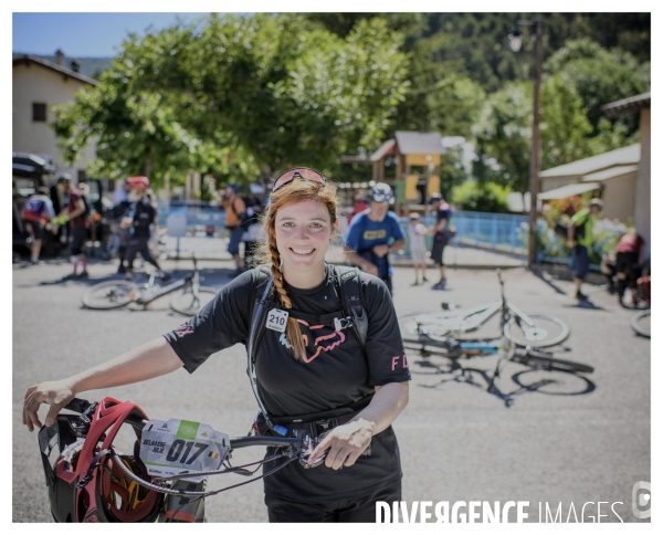 Le long de la Transbassealpine Digne Nice ( le rallye de VTT )