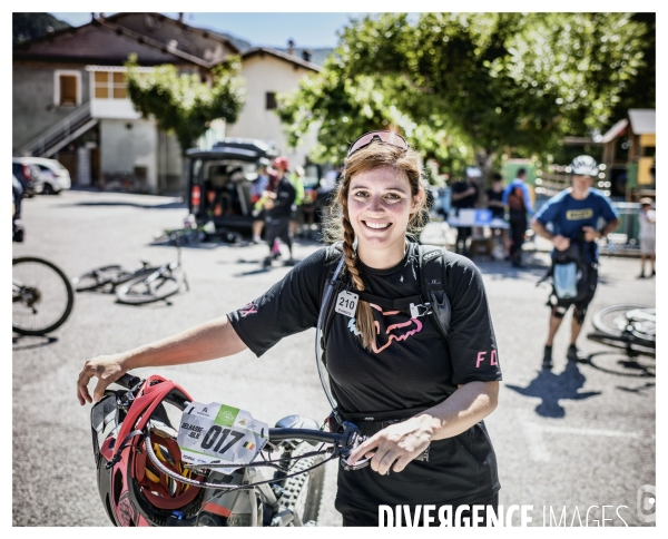 Le long de la Transbassealpine Digne Nice ( le rallye de VTT )