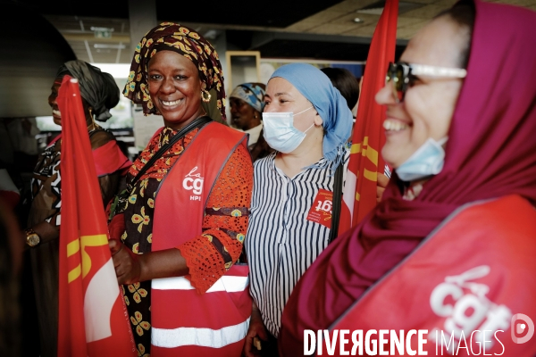 Rassemblement des salariés de chez louvre hotels