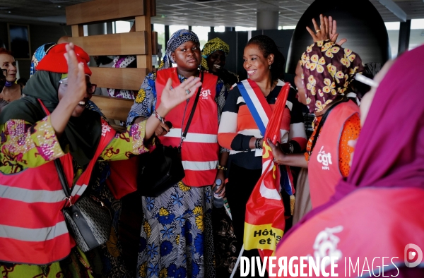 Rassemblement des salariés de chez louvre hotels