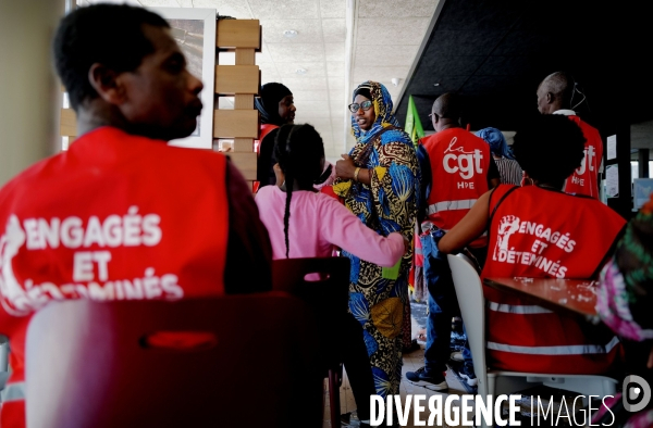 Rassemblement des salariés de chez louvre hotels