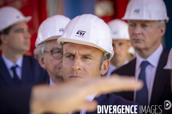 Emmanuel Macron chez STMicroelectronics à Crolles - Grenoble