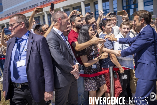 Emmanuel Macron chez STMicroelectronics à Crolles - Grenoble