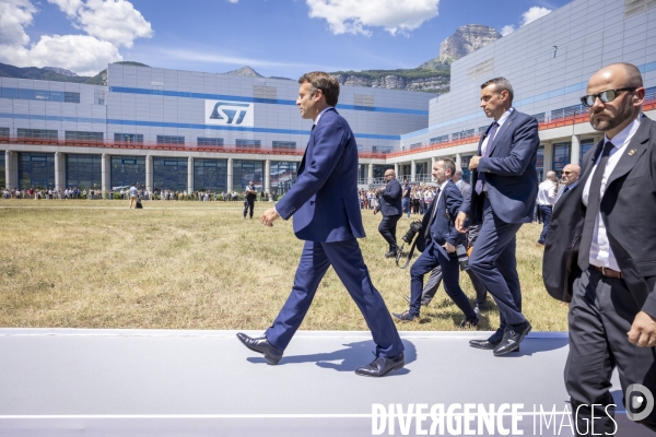 Emmanuel Macron chez STMicroelectronics à Crolles - Grenoble