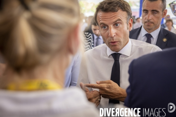 Emmanuel Macron chez STMicroelectronics à Crolles - Grenoble