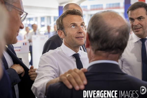 Emmanuel Macron chez STMicroelectronics à Crolles - Grenoble