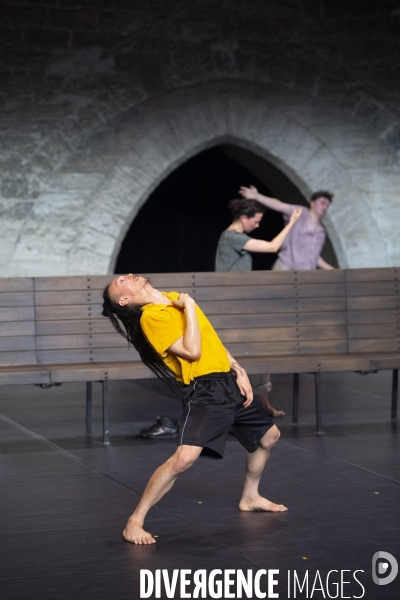 FUTUR PROCHE de Jan Martens