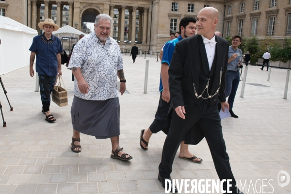 Accueil des deputes a l assemblee nationale