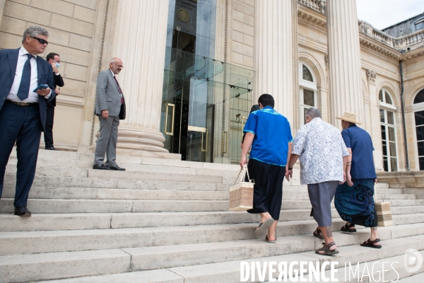 Accueil des deputes a l assemblee nationale