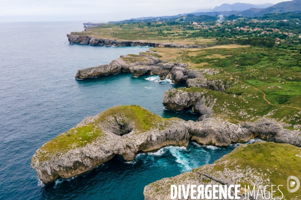 La cote d Asturies en Espagne vue au drone.