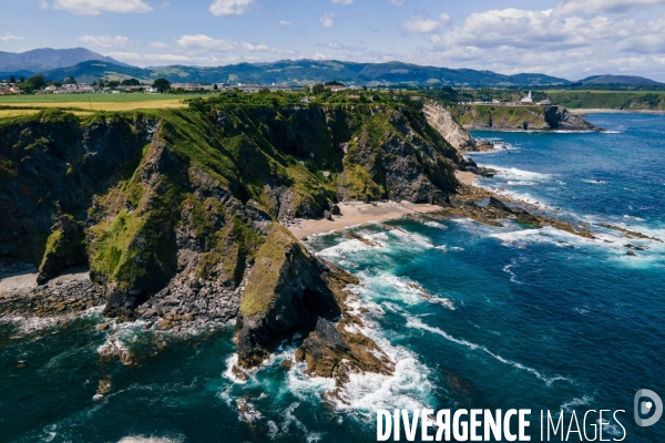 La cote d Asturies en Espagne vue au drone.