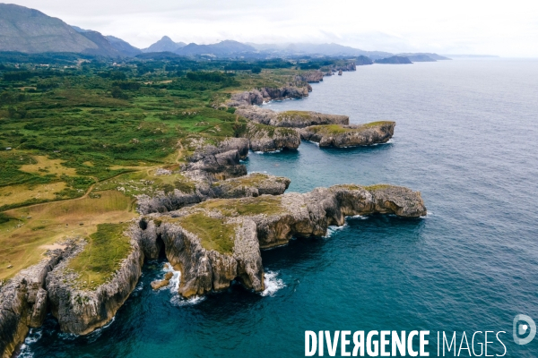 La cote d Asturies en Espagne vue au drone.