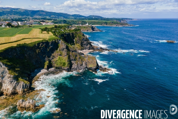 La cote d Asturies en Espagne vue au drone.