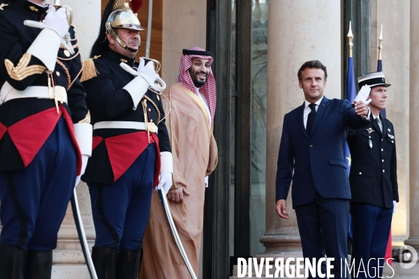 Mohammed Ben Salman prince  héritier d Arabie Saoudite reçu par Emmanuel Macron