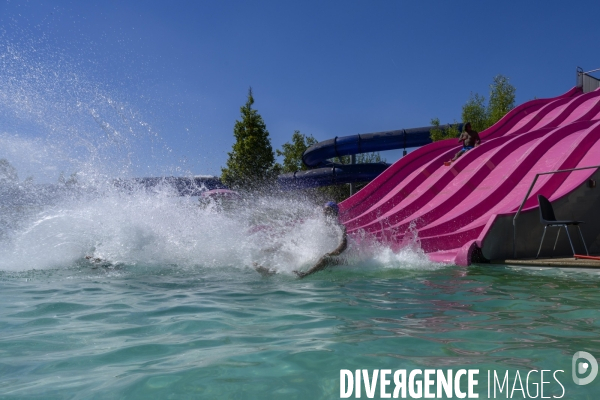 La piscine des Murs à pêches.