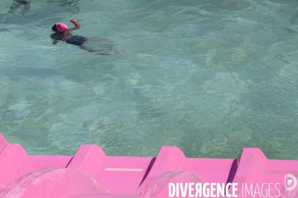 La piscine des Murs à pêches.