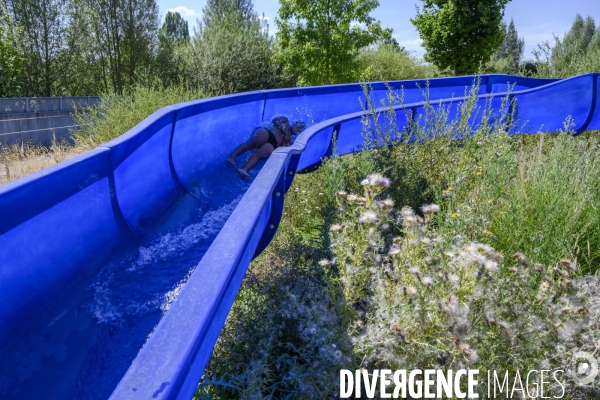 La piscine des Murs à pêches.