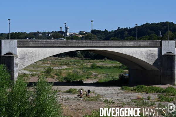 La Loire, canicule et sécheresse. Le débit du plus long fleuve de France inquiète