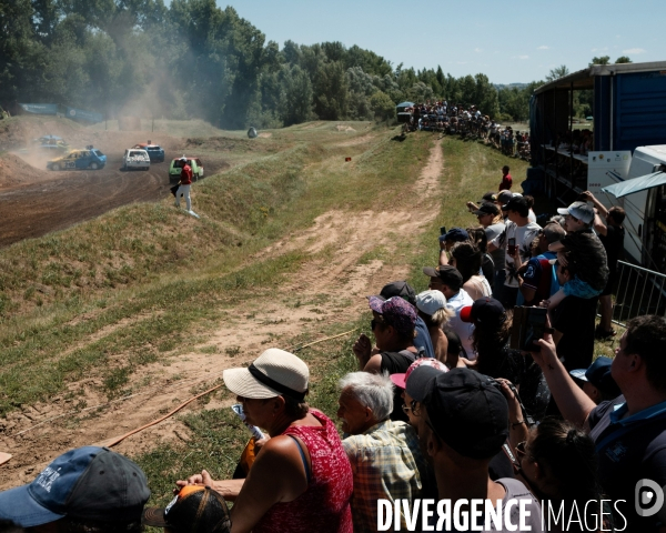 L attente de l arrivée - Stock-car à Brioude