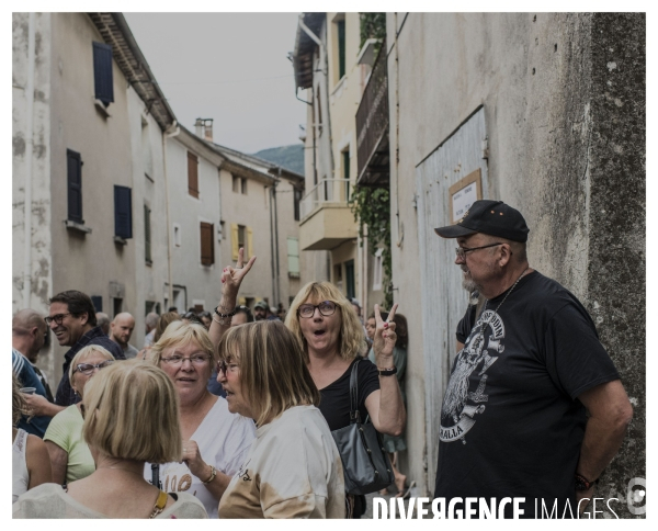 Le long de la Transbassealpine Digne Nice ( la fête Bis )